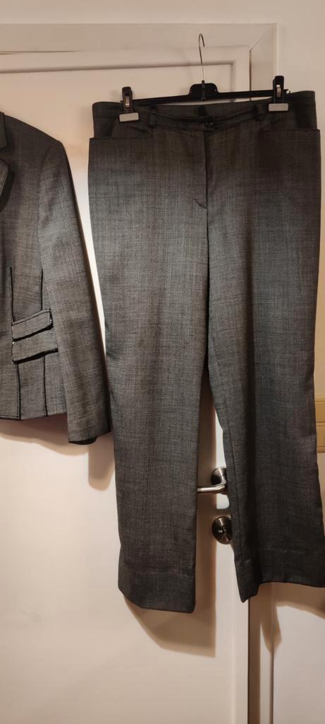 Basler tweedelig pak maat 44, Kleding | Dames, Jasjes, Kostuums en Pakken, Zo goed als nieuw, Kostuum of Pak, Maat 42/44 (L), Zwart