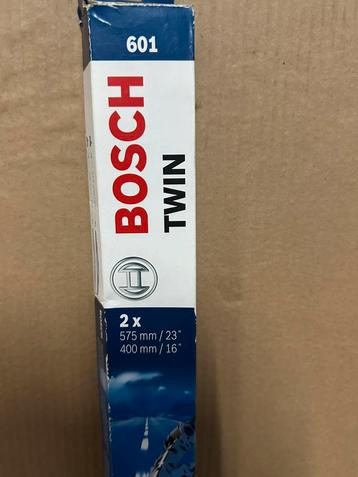 Nieuwe Bosch Twin 601 - 2x575 mm // 400 mm  10 € beschikbaar voor biedingen