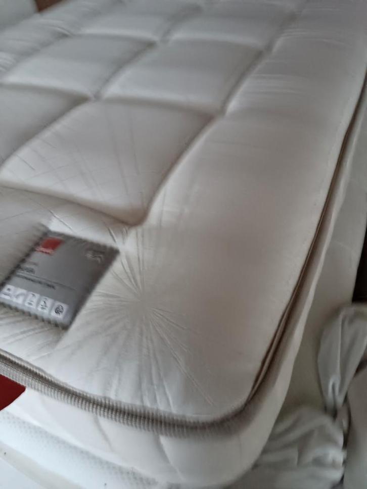 Matelas d'hôtel haut de gamme de luxe Epeda 90/200, Maison & Meubles, Chambre à coucher | Matelas & Sommiers, Comme neuf, Matelas