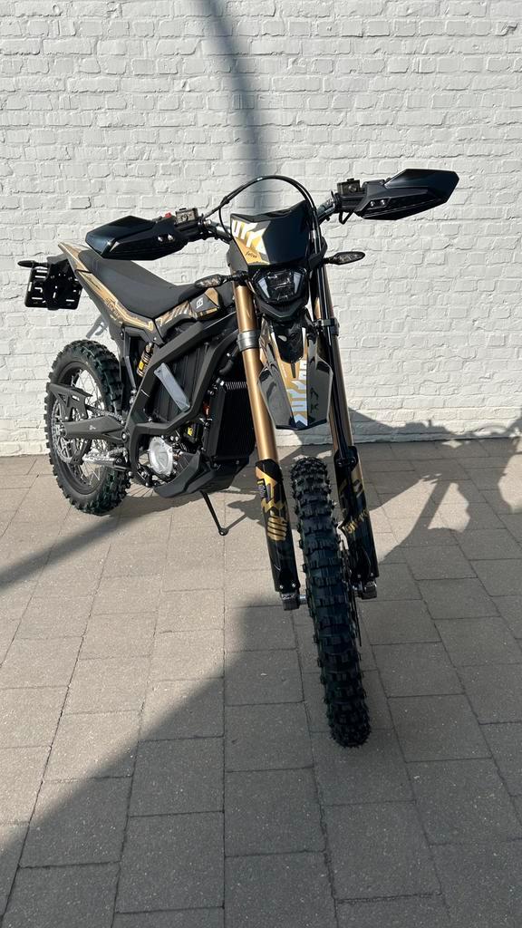 SurRon Ultra bee HP 21 KW⚠️, Fietsen en Brommers, Brommers | Overige merken, Nieuw, Ophalen