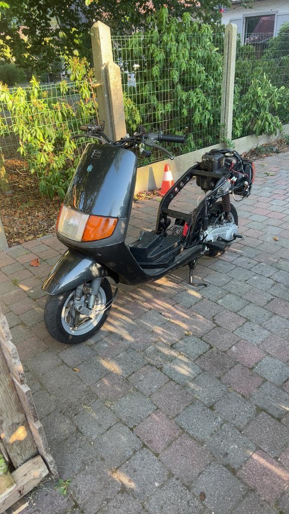 piaggio sfera project, Fietsen en Brommers, Scooters | Piaggio, Gebruikt, Overige modellen, Klasse B (45 km/u), Tweetakt, Ophalen