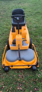 Stiga Villa Comfort Frontmaaier Hydrostaat (HST), Ophalen