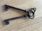 echte oude antieke smeedijzeren sleutels 4 paar beschikbaar, Antiquités & Art, Antiquités | Outils & Instruments, Enlèvement ou Envoi