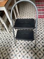 escabeau 2 marches h 93/ L 45, Enlèvement, Comme neuf