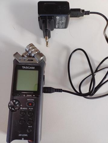 Tascam DR22WL + voeding beschikbaar voor biedingen