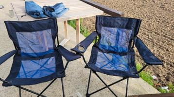 2 opvouwbare campingstoelen  beschikbaar voor biedingen