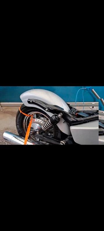 Roue arrière avec pneus   honda 750 shadow de 1998  disponible aux enchères