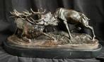 Bronzen vechtende herten. P.JMene zwaar 11,5 kg zuiver brons, Verzenden