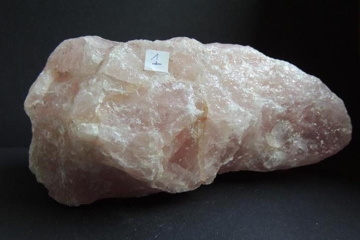 Rozenkwarts - 1920 gram (item nr1), Verzamelen, Mineralen en Fossielen, Ophalen