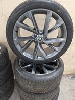 Skoda Superb Winterset 19 Inch Origineel Vega, Gebruikt, Banden en Velgen, Winterbanden, 235 mm