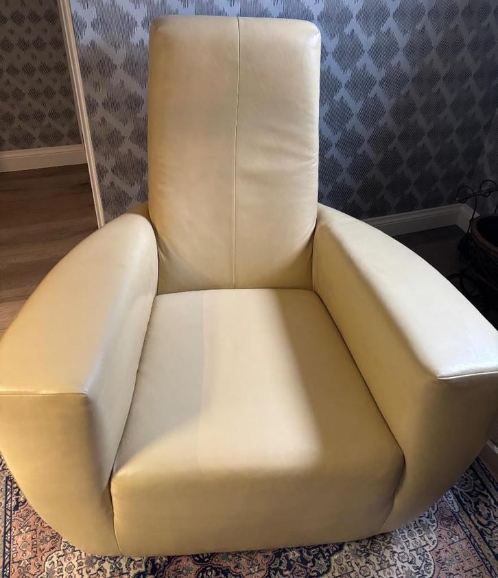 Prachtige zetel Gerard Van den Berg, Huis en Inrichting, Fauteuils, Zo goed als nieuw, Leer, 75 tot 100 cm, 75 tot 100 cm, Ophalen