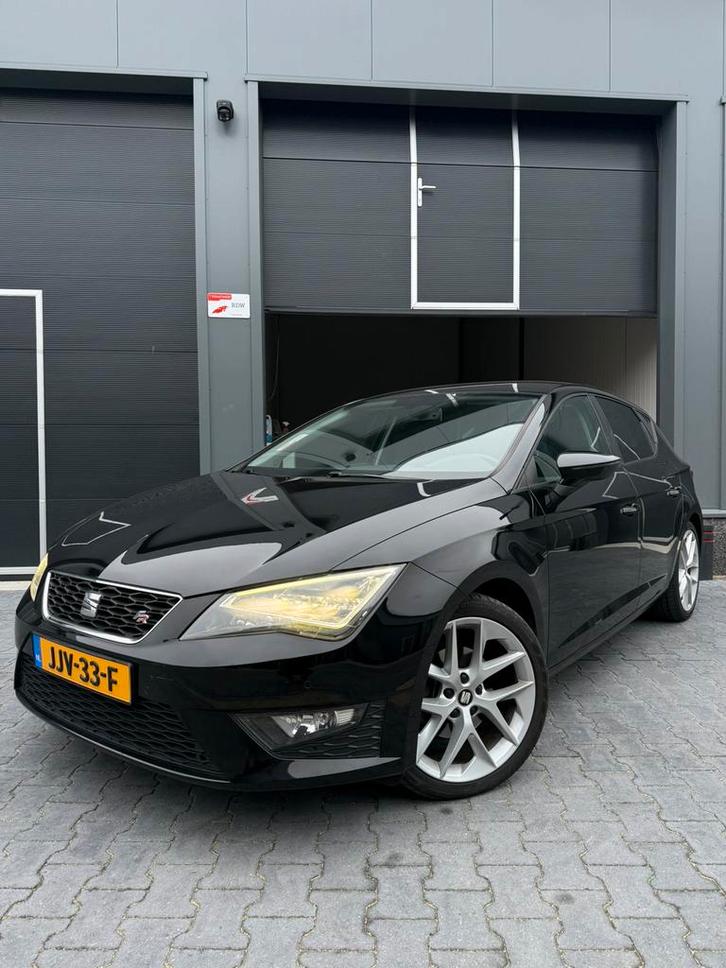 Seat Leon FR 1.4 TFSI — 2015 — Édition noire -6 vits-CarPlay, Autos, Seat, Particulier, Leon, ABS, Phares directionnels, Airbags