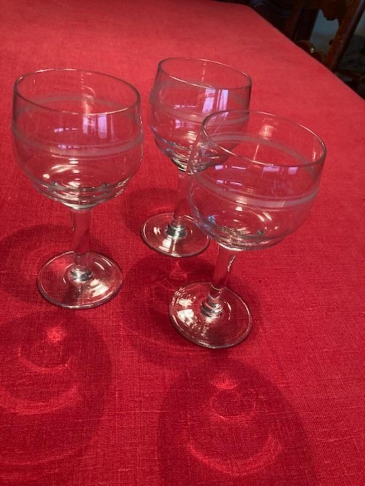 Oude glazen, Verzamelen, Glas en Drinkglazen, Zo goed als nieuw, Ophalen