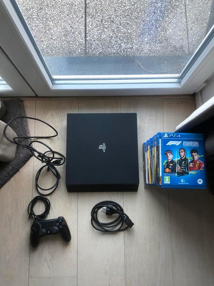 PlayStation 4 Pro 1 To et 20 jeux., Consoles de jeu & Jeux vidéo, Consoles de jeu | Sony PlayStation 4, Comme neuf, Pro, Enlèvement