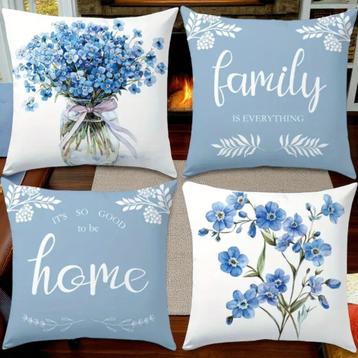 Set van 4 kussenhoezen lichtblauwe flowers met tekst 45x45cm beschikbaar voor biedingen