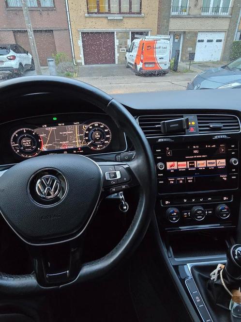 VW GOLF 1,6tdi 85kw 115cv., Autos, Volkswagen, Particulier, Golf, Apple Carplay, Toit ouvrant, Radio, Alcantara