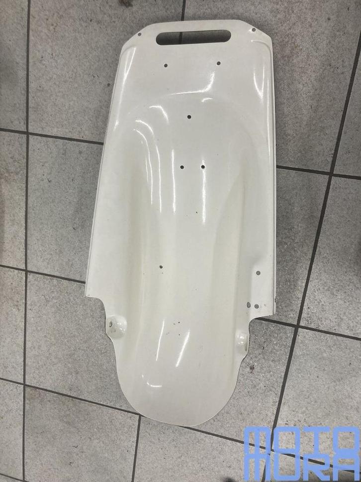 undertail Suzuki GSXR 1100 W 1993 - 1994 spatbord under tail, Motoren, Onderdelen | Suzuki, Nieuw, Ophalen of Verzenden