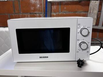 Microgolf oven beschikbaar voor biedingen