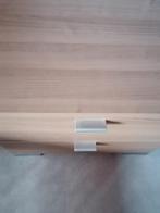 Nachtkastje, Enlèvement