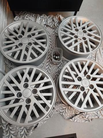 Ford Sierra cosworth velgen beschikbaar voor biedingen