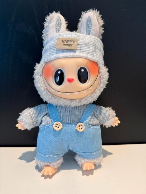Labubu kleertjes – Happy Honey setje (nieuw, exclusief pop), Kinderen en Baby's, Speelgoed | Knuffels en Pluche, Nieuw, Overige typen