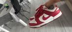 Nike Dunk low, Kleding | Dames, Schoenen, Ophalen, Nike, Gedragen, Rood