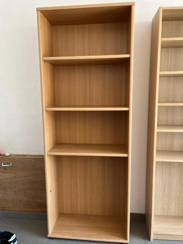 Kast beschikbaar voor biedingen