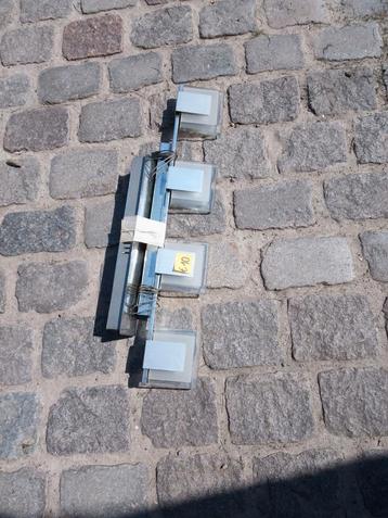 Verlichting  beschikbaar voor biedingen