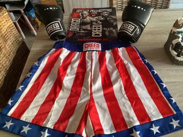 Replica creed shorts, gloves ,poster beschikbaar voor biedingen