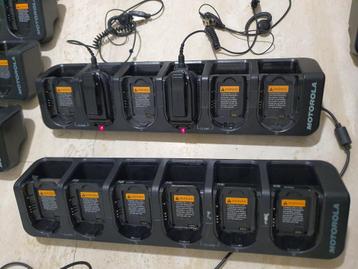 Chargeur multiple pour Motorola série CLP beschikbaar voor biedingen