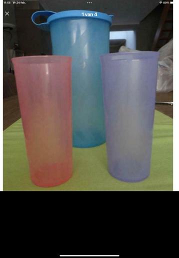 Pichet à boisson avec 4 tasses, Enlèvement ou Envoi, Comme neuf