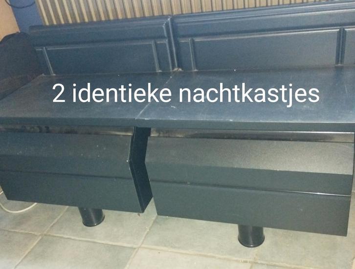 Tables de chevet noires, Maison & Meubles, Chambre à coucher | Tables de chevet, Utilisé, Enlèvement