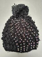 Zwarte muts met pompon en parels, Sans marque, Ophalen of Verzenden, Nieuw, Muts