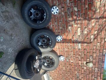Velgen 6x139,7zwart 17x7,5 chevrolet avalanche beschikbaar voor biedingen