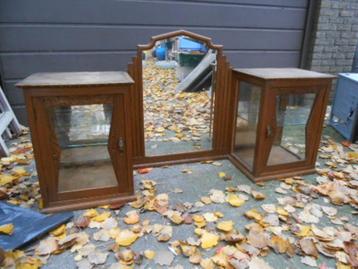 opzetkast met spiegel twee kastjes in glas  beschikbaar voor biedingen