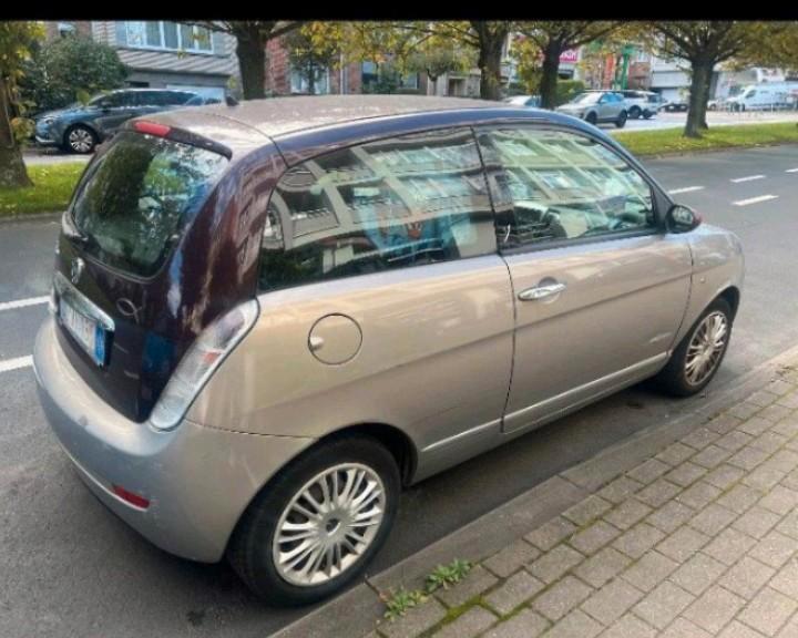 Lancia ypsilon 2009, CONTRÔLE ET  immatriculation..., Auto's, Lancia, Particulier, Ypsilon, ABS, Airbags, Airconditioning, Centrale vergrendeling