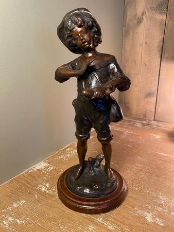 Bronzen beeldje  beschikbaar voor biedingen