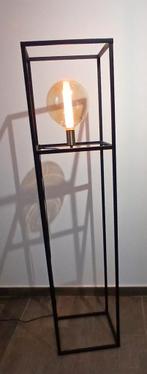 Vloerlamp, Huis en Inrichting, Lampen | Vloerlampen, Ophalen, Zo goed als nieuw, Metaal