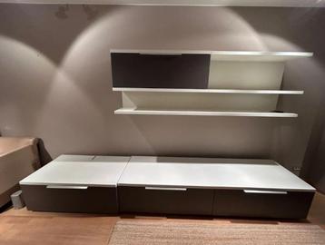 Modulair Wand- en Salonmeubel Interlubke beschikbaar voor biedingen
