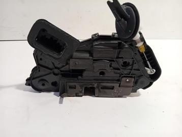 PORTIERVANGER CV ELEKTR. LINKS VOOR T-Roc (5TB837015A) beschikbaar voor biedingen