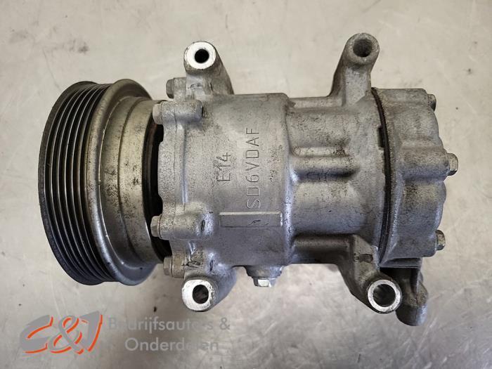 Pompe clim d'un Mercedes Citan, Autos : Pièces & Accessoires, Autres pièces automobiles, Mercedes-Benz, Utilisé, 3 mois de garantie