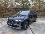 Hyundai Tucson Select (bj 2025), Auto's, Gebruikt, 159 pk, Zwart, Bedrijf