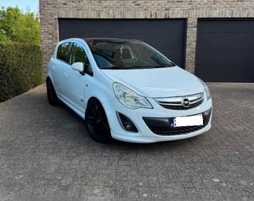 Opel corsa D - 1.4 Benzine - Euro 5, Auto's, Opel, Voorwielaandrijving, Euro 5, Stof, 4 cilinders