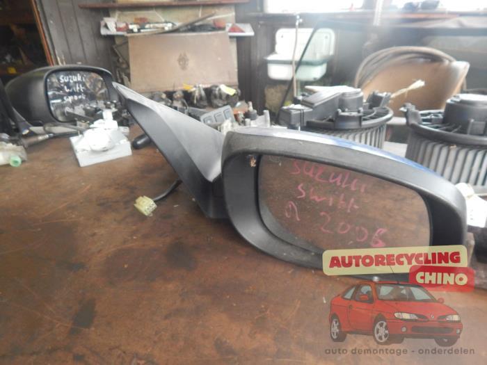 Buitenspiegel rechts van een Suzuki Swift, Auto-onderdelen, Spiegels, Suzuki, Gebruikt, 3 maanden garantie, Ophalen of Verzenden