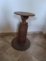 Een Houten bruin kantklos onderstel   € 30, Hobby en Vrije tijd, Ophalen of Verzenden, Gebruikt, Klos(sen)