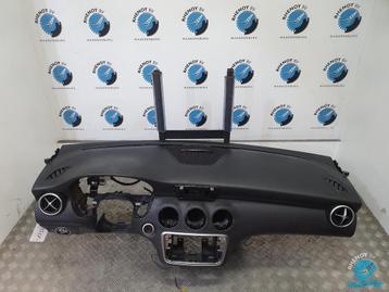 Mercedes A klasse 176 2015 airbagset zoals afgebeeld beschikbaar voor biedingen