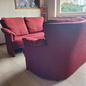 Superbe paire de fauteuils Rolf Benz couleur Bordeaux 