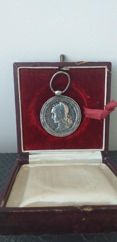 Zilver/"Medaille "Voor Expeditie naar Tonkin" 1883-1885, Postzegels en Munten, Munten | Europa | Euromunten, Frankrijk, Zilver