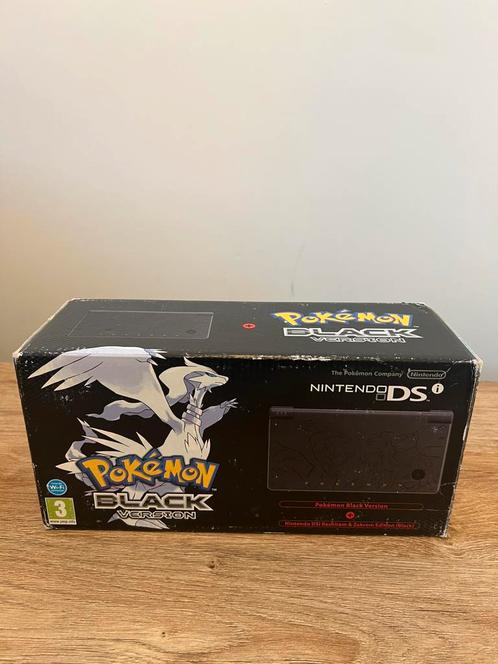 Zeldzaam: nintendo DSI pokemon black console, Games en Spelcomputers, Spelcomputers | Nintendo 2DS en 3DS, Zo goed als nieuw, Ophalen