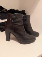 Bottines en cuir Nero Gardini, Enlèvement